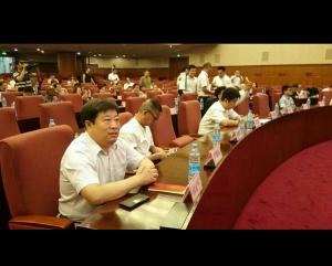 中醫(yī)藥文化工作委員會(huì)理事，中醫(yī)藥文化中心主任韓冠軍和中醫(yī)藥文化工作委員會(huì)主任李龍飛先生在北京